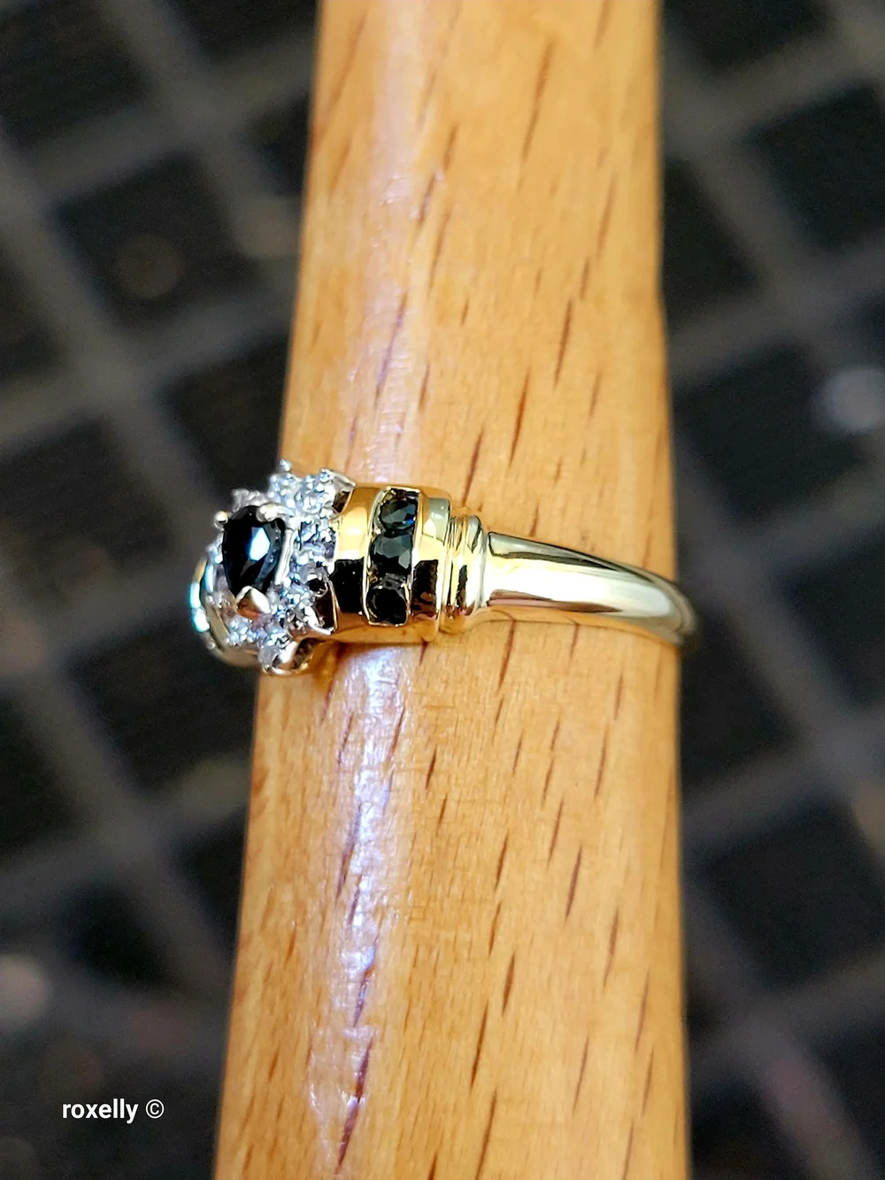 10K Yellow Gold Sapphires and Genuine Diamond Ring Size 7, Solid Gold! 👌🎁